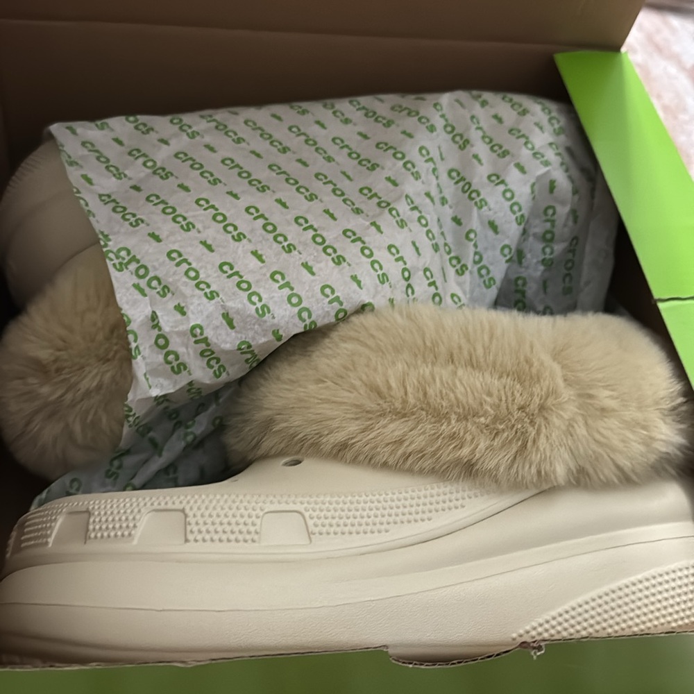 Crocs Furever
Crush Shoe, Neutrals